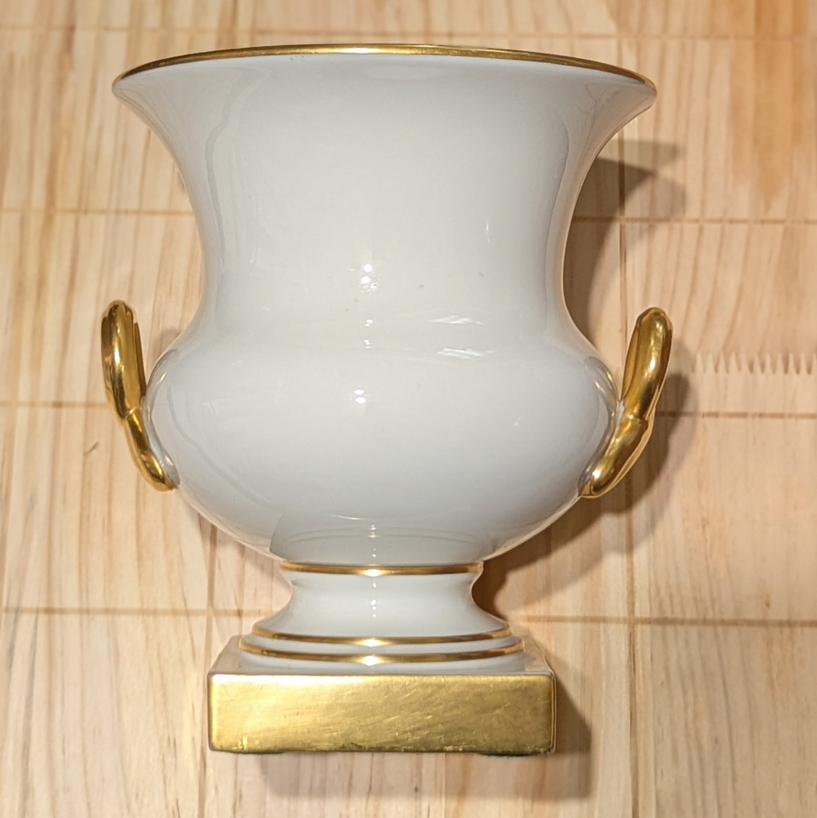 LENOX RARE R86 PORCELAIN PEDESTAL URN VASE 22K GILDED TRIM