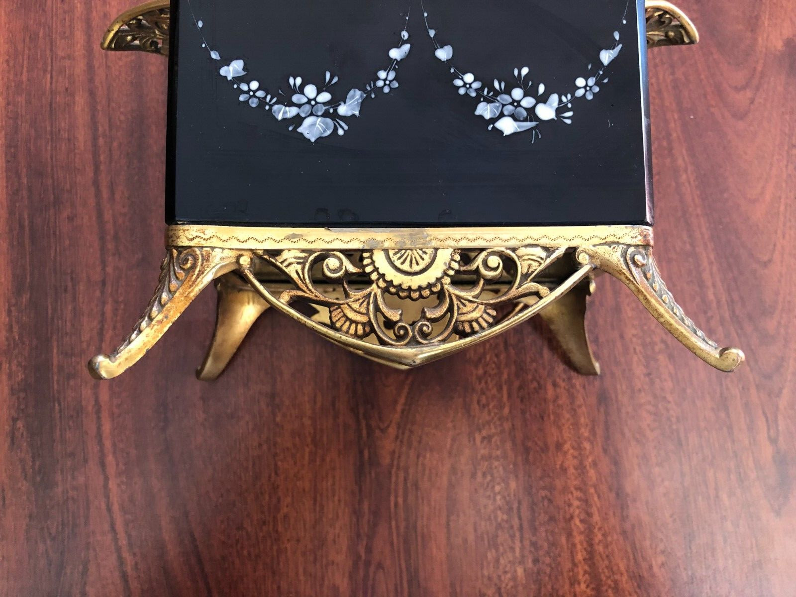 Mary Gregory American Antique Glass Dresser Hinged Box, Gilded Metal, c.1890
