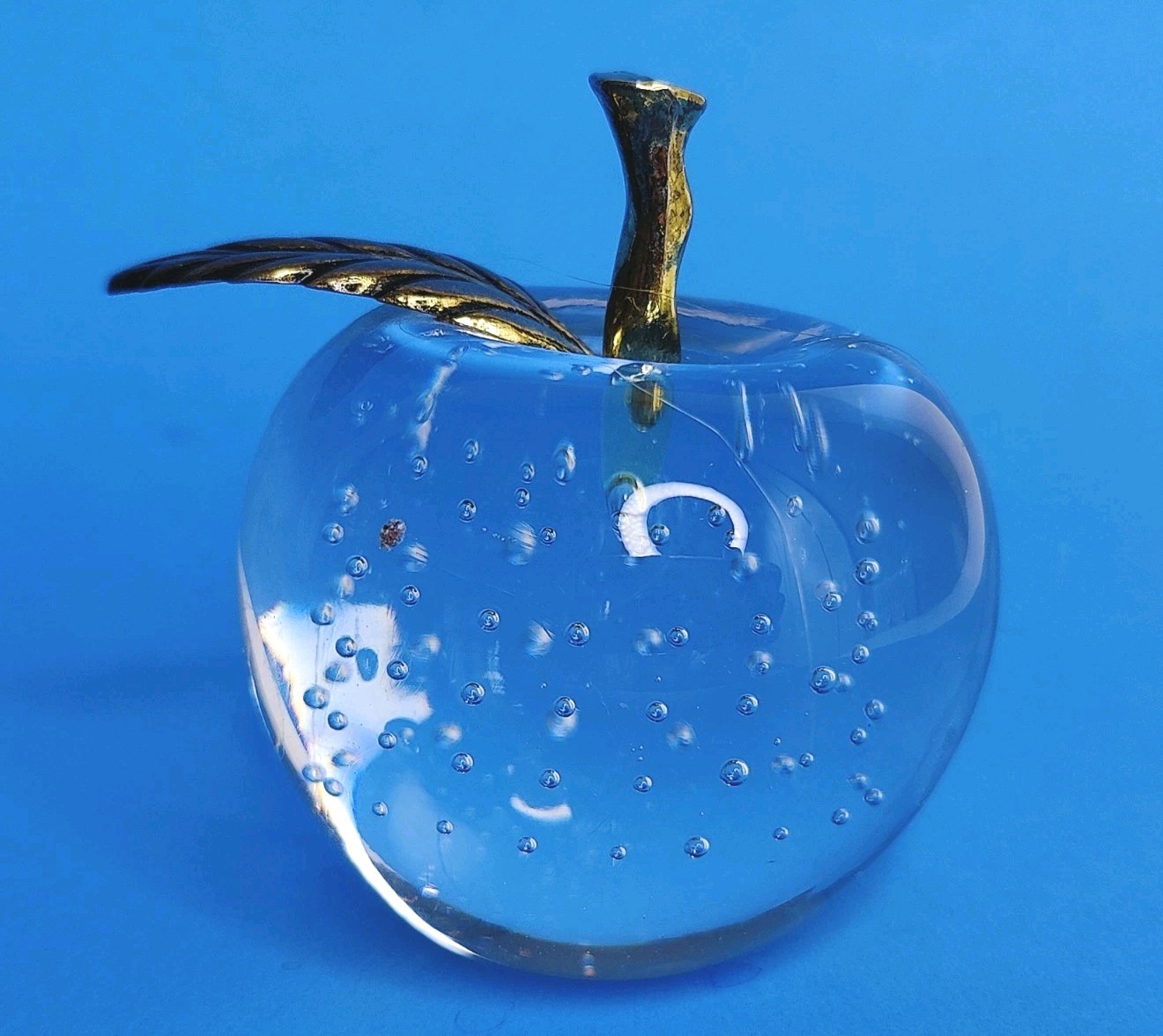 Silvestri Apple Brass Stem Clear Art Glass Paperweight Controlled Bubbles EUC