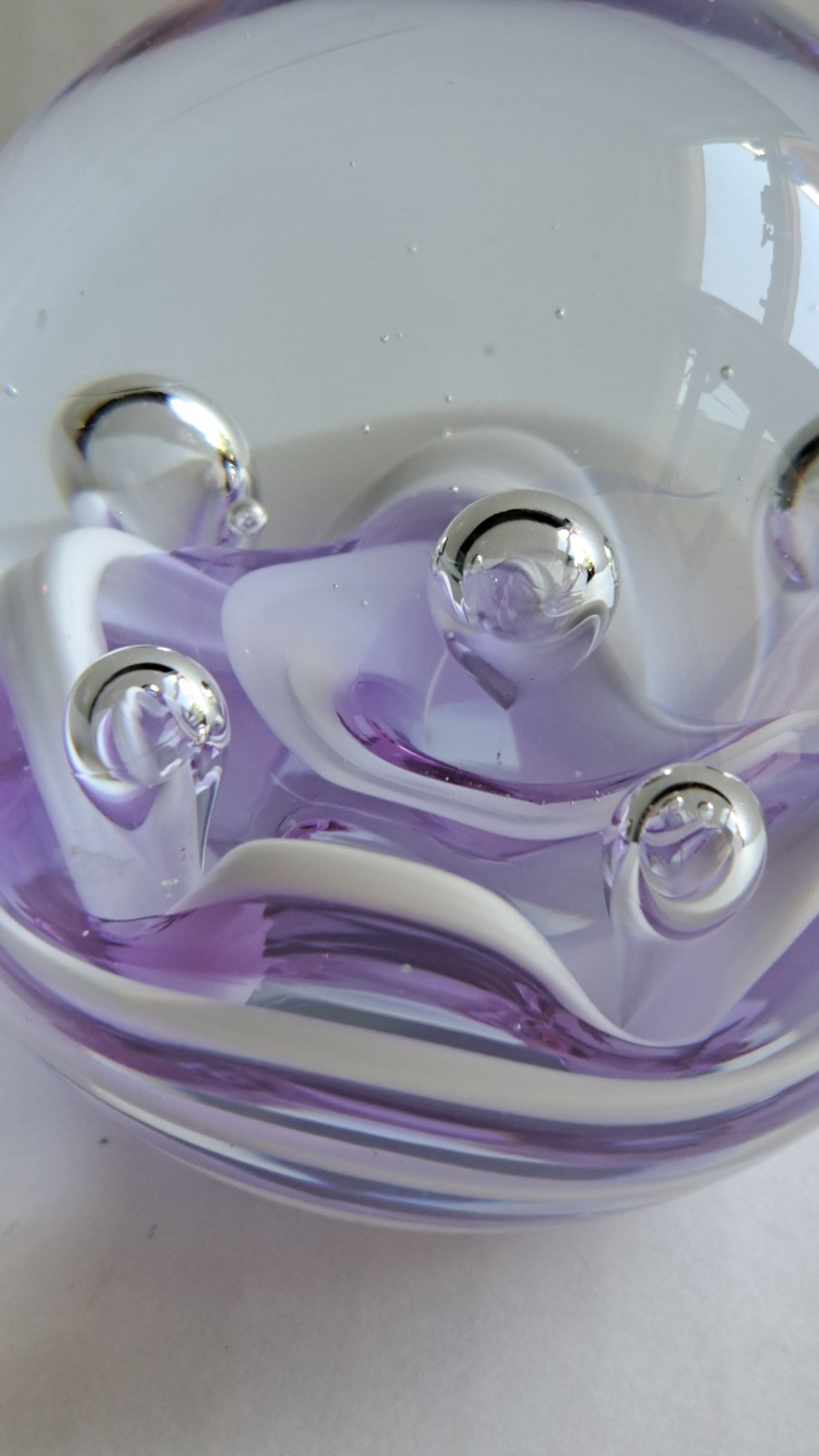 Vtg Art Glass Paperweight Round Controlled Bubbles Murano Style Purple Lavender