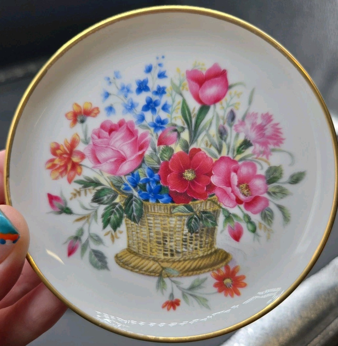 AK Kaiser W Germany Collector Plates Set 4 Porcelain Flowers Floral Gold Rim 4″