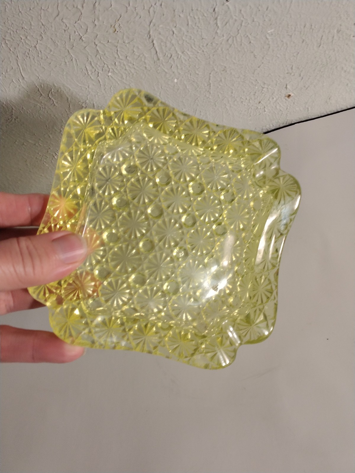 Vintage Fenton Daisy & Buttons Cigar Ashtray Square Yellow Glass DOES NOT GLOW