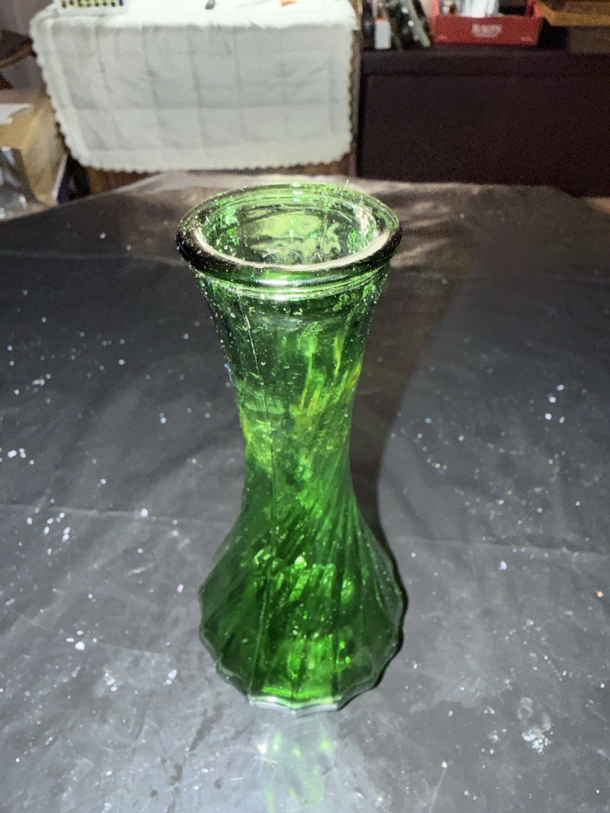 Vintage Hoosier Glass 4054 Emerald Green Swirl Bud Vase Twisted Optic 6.5”