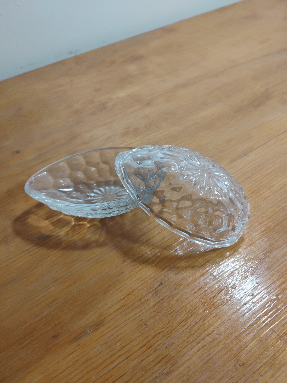 Vintage LEAD CRYSTAL GLASS EGG SHAPED LIDDED TRINKET DISH – Double Sided Box