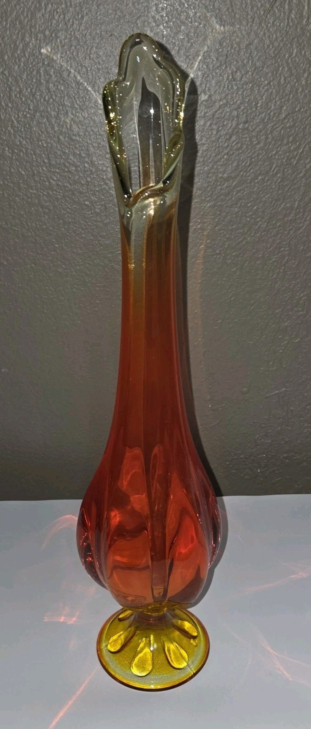 Vintage Viking Swung Vase Amberina Persimmon 6 Petal MCM 14.5″ Excellent