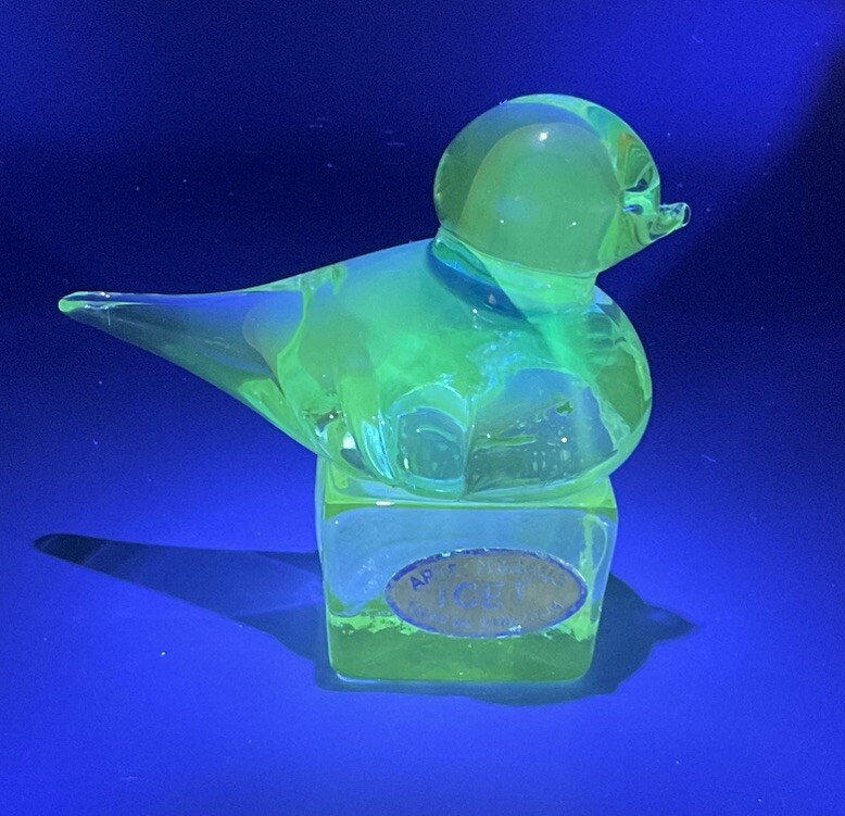 Vtg Blue/Clear Glass Bird on Cube ICET Arte Murano Uranium or Manganese UV Glow