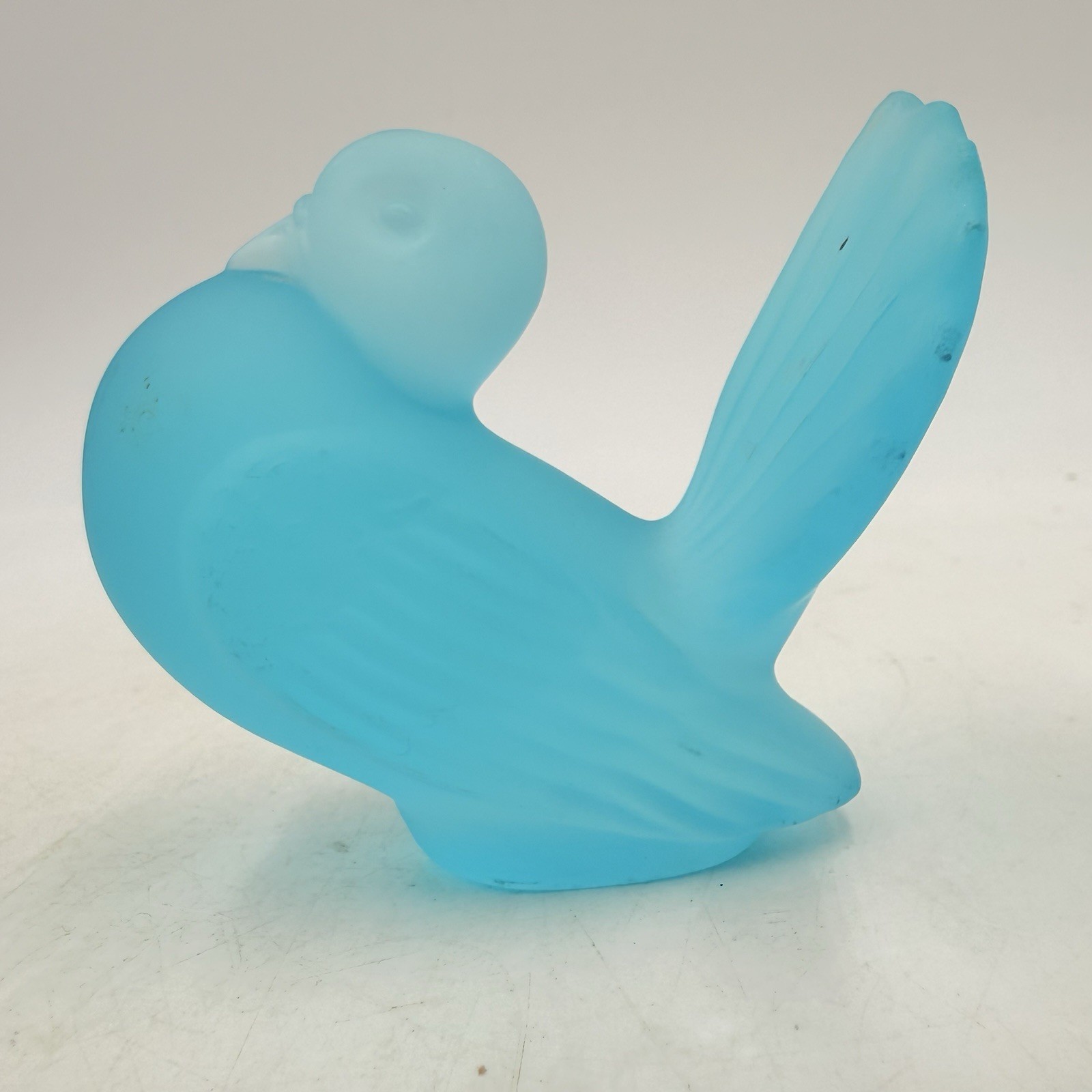 Westmoreland Satin Frosted Glas Handmade Pouter Pigeon Figurine 2 3/4″ Turquoise