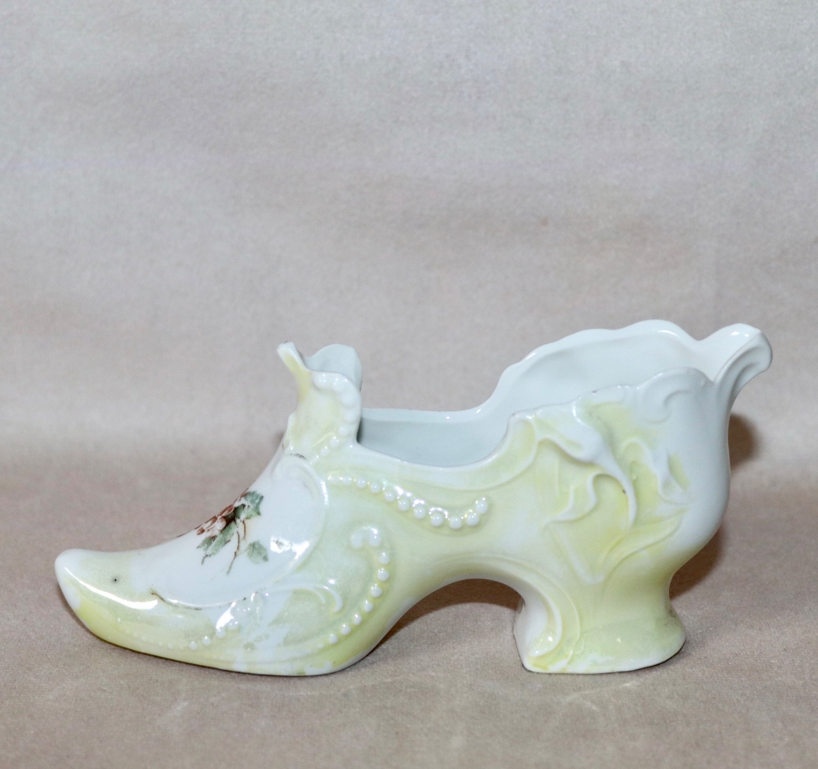 Porcelain Victorian Slipper ~ Yellow & White Floral Design