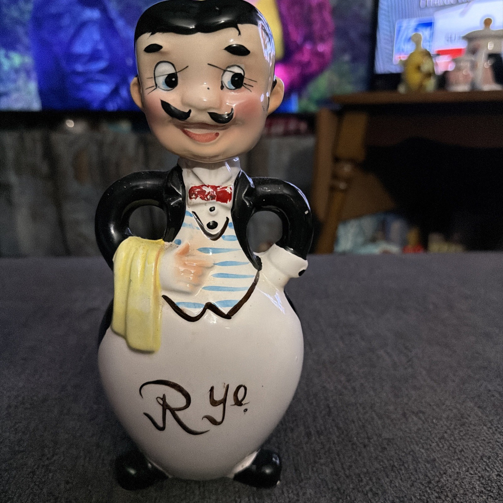 Vtg Retro Kitsch Ceramic Rye Decanter DAVAR Originals Japan