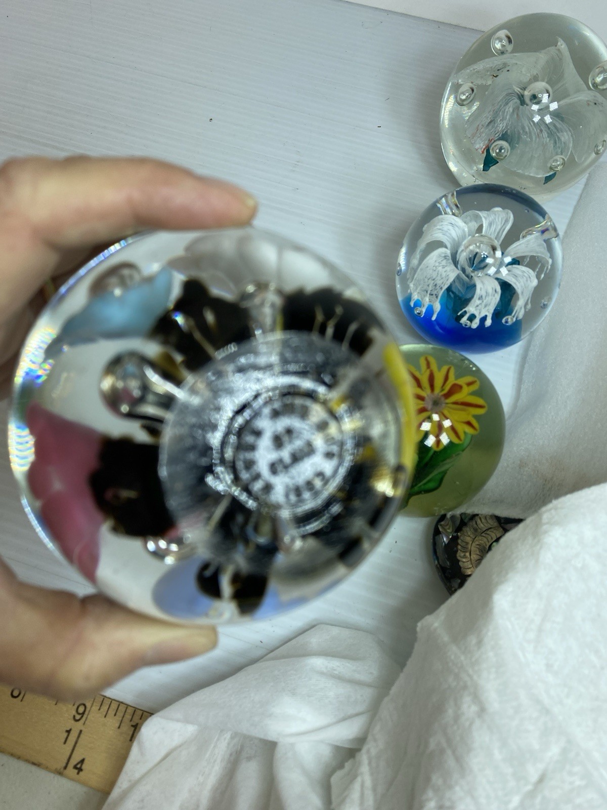 Maude And Bob St Clair Floral Flowers Controlled Bubbles Sphere Paperweight