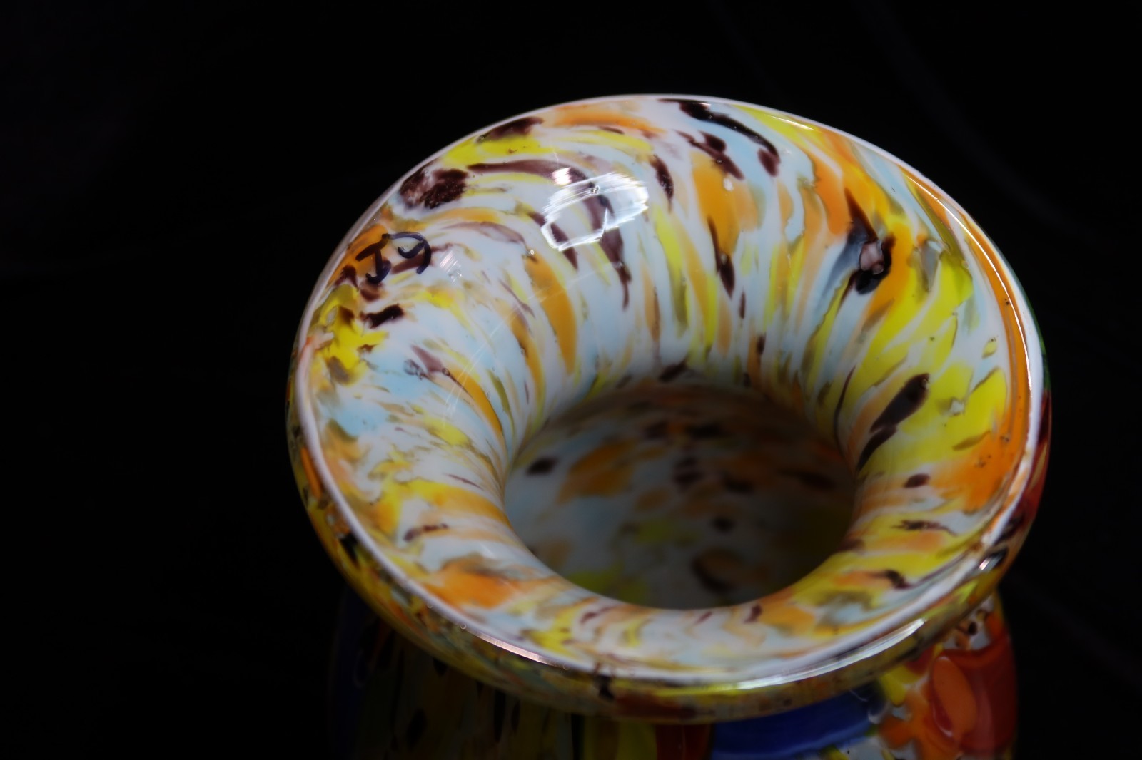Gorgeous Millefiori Murano Italian Hand Blown Art Glass Heavy Vase 8 5/8″ Tall