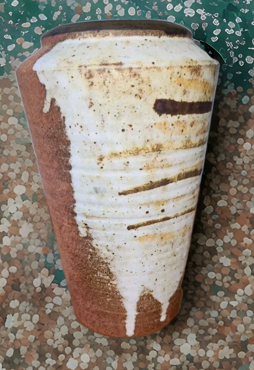 VTG.HANDTHROW VASE STONEWARE POTTERYRUSTIC ABSTRACT PATTERN 8″ H× 5″W SIGNED