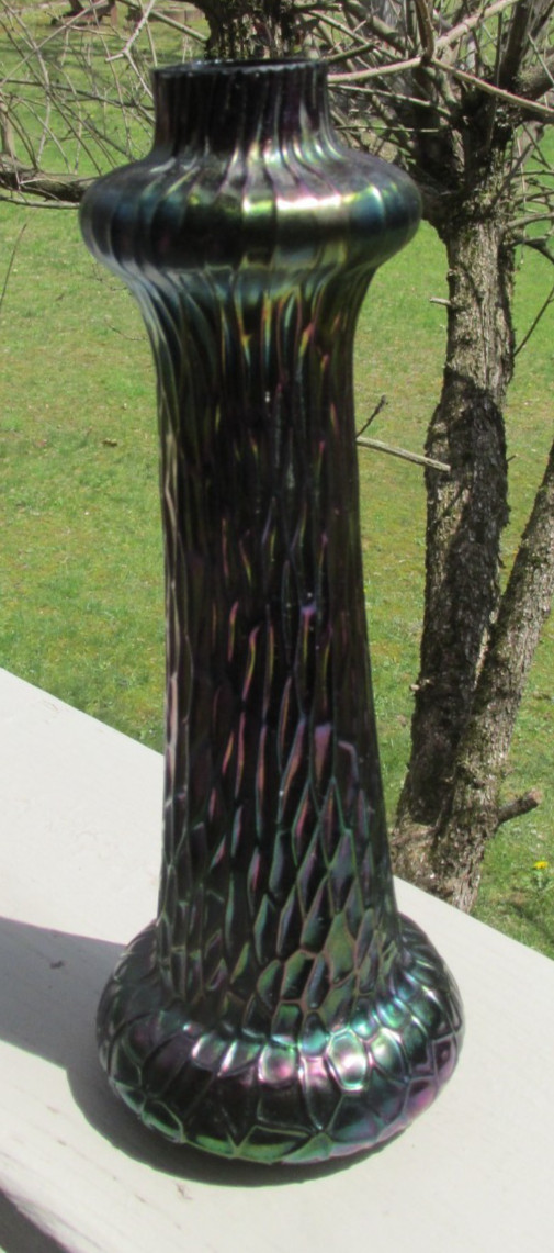 Antique 1900 Bohemian Czech Kralik Martele Iridescent 8.5″ Art Glass Vase HTF!