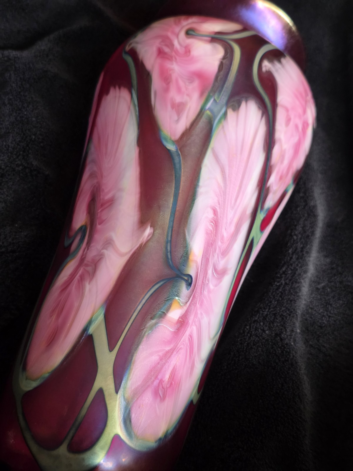 * Gorgeous JOHN LOTTON Signed 1992 Iridescent 10.5″ Art Glass Vase
