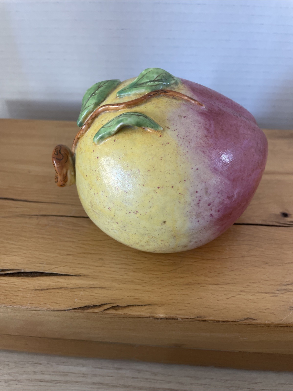 CHINESE Export Green Pink Porcelain PEACH Longevity Altar FRUIT Offer Figurine
