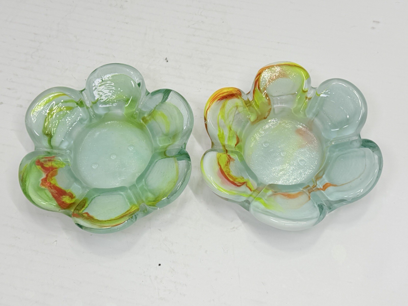 Pair Vintage Hand Blown Art Glass Ruffled Ashtrays Opalescent Swirl 6.25”
