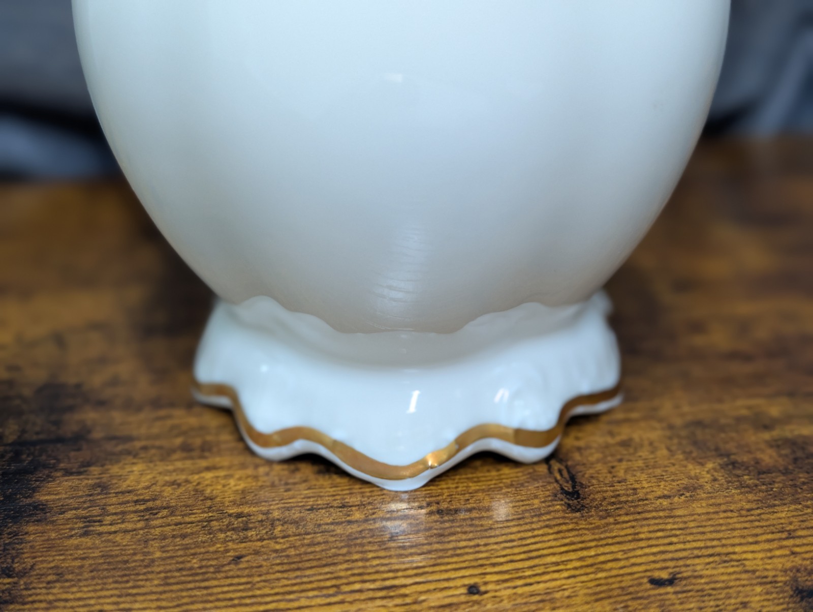 Rosenthal Classic Rose Monbijou 7″ Vase Flared Gold Trim Germany Moliere Glossy