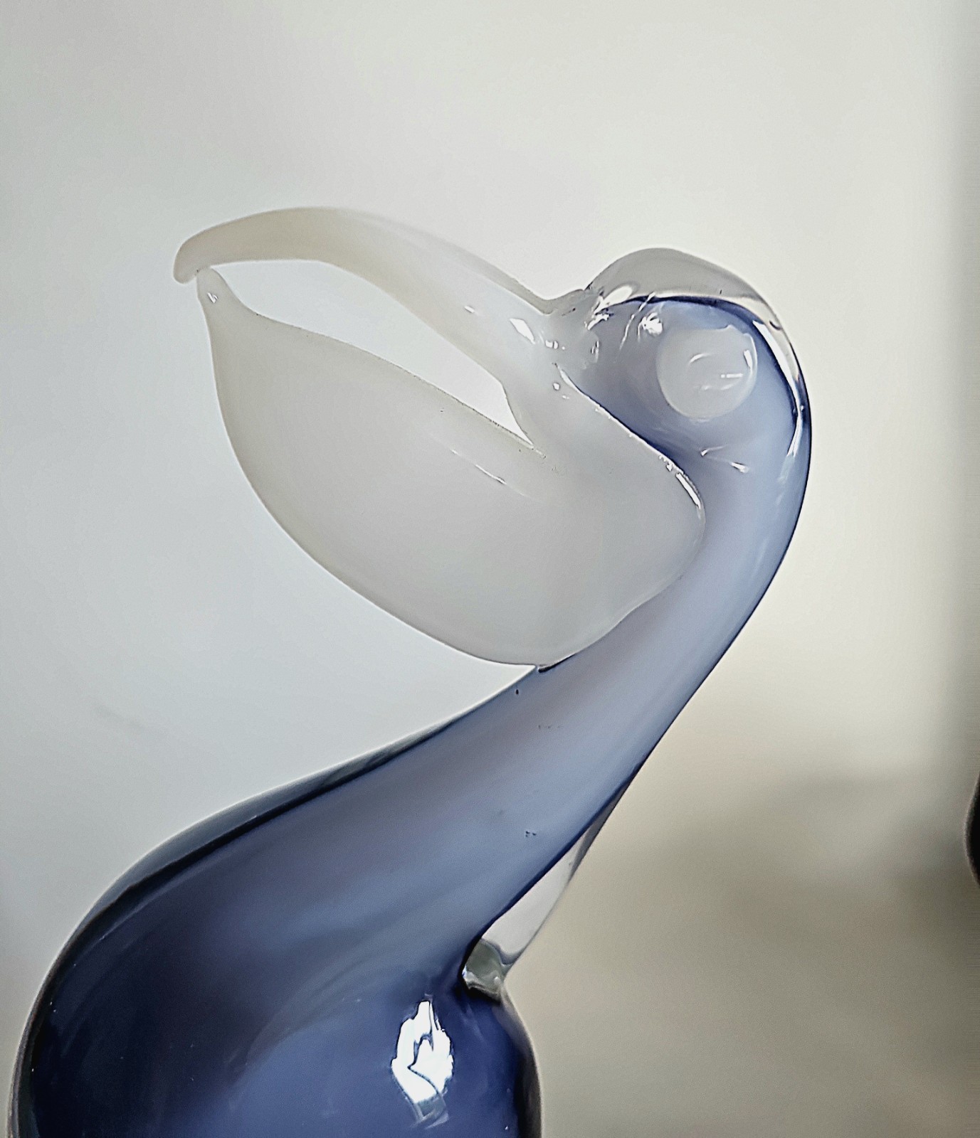 Large Murano Sommerso Glass Sculpture of Pelican Mid-Century . 6,5 Pounds.