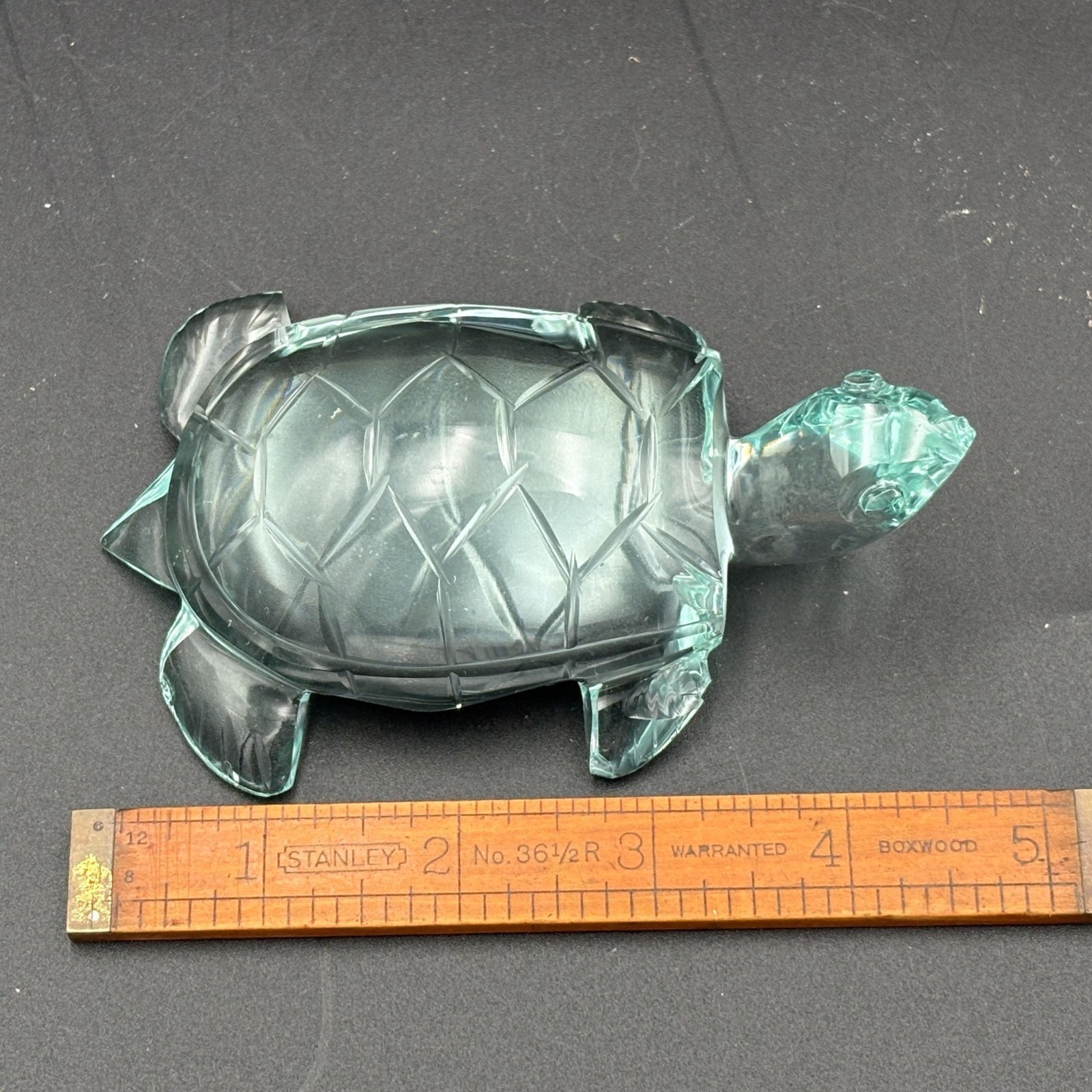 Glass Sea Turtle Figurine Paperweight Green Glass Figurine 4.75″ Chipped SEE