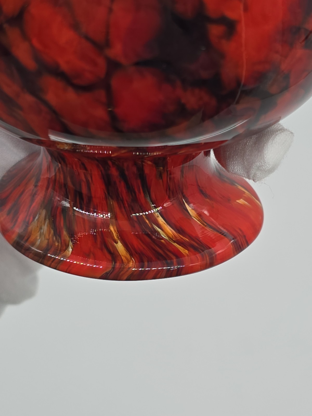 Vintage MURANO STYLE Cauldron Inferno Squat Vase (5½”w x 3¾”t) Studio Art Glass