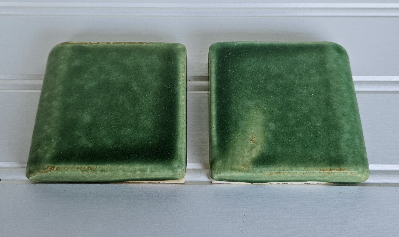 Vintage Motawi Tileworks Laurel Green Outer Corner Ann Arbor Michigan 2 PC. 3×3