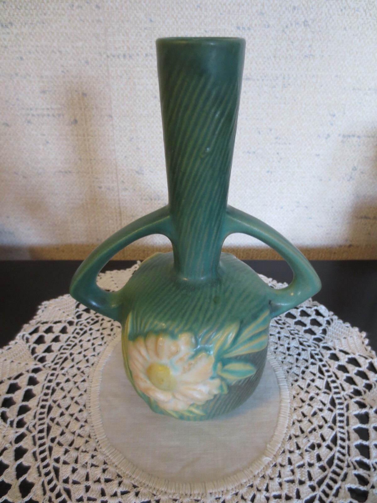 1930’s ROSEVILLE Double Handled PEONY Pottery GREEN VASE (173-7) – 7.5″ x 5.25″