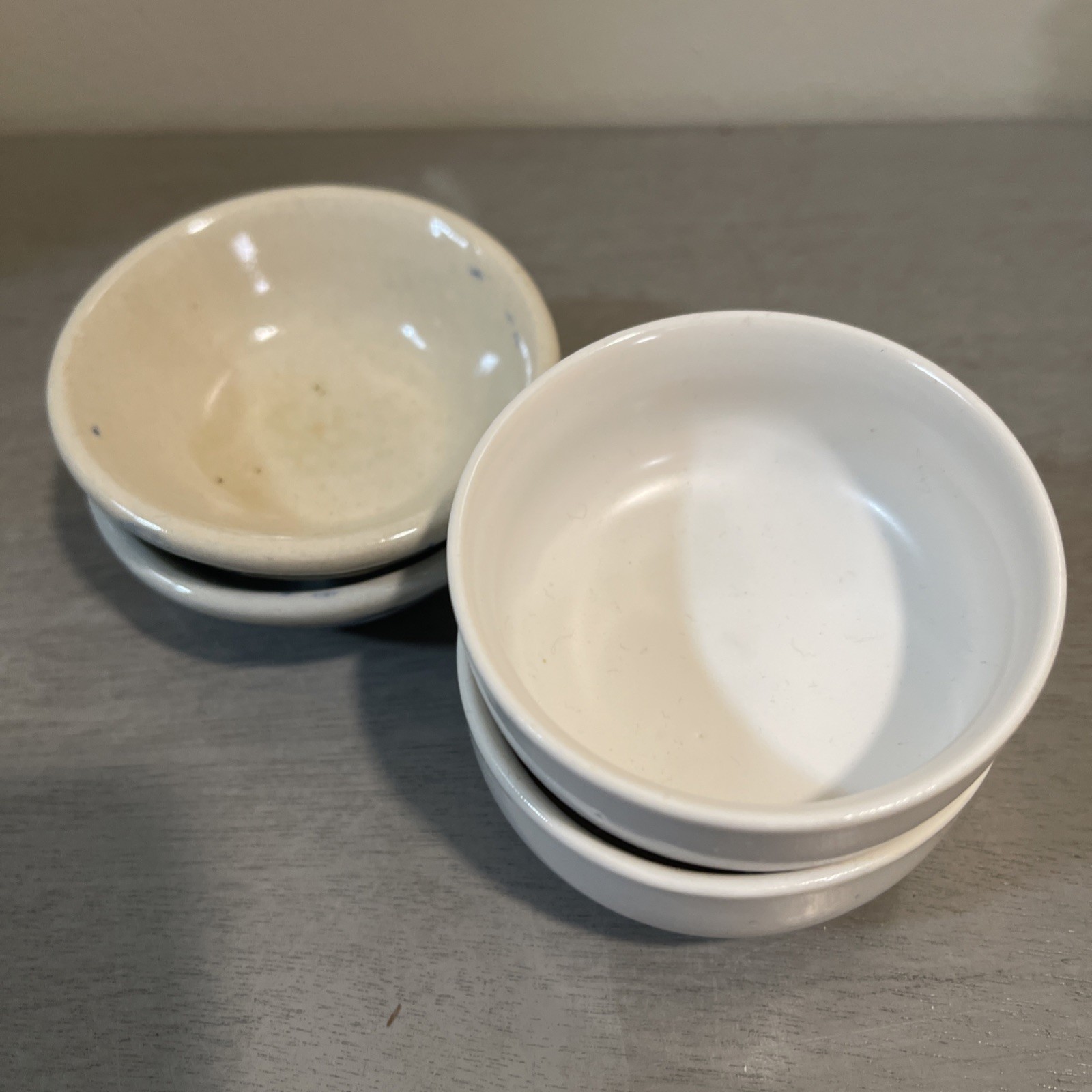 4 In Lot Vintage Small 2.5” China Bowls White Blue/ Plain