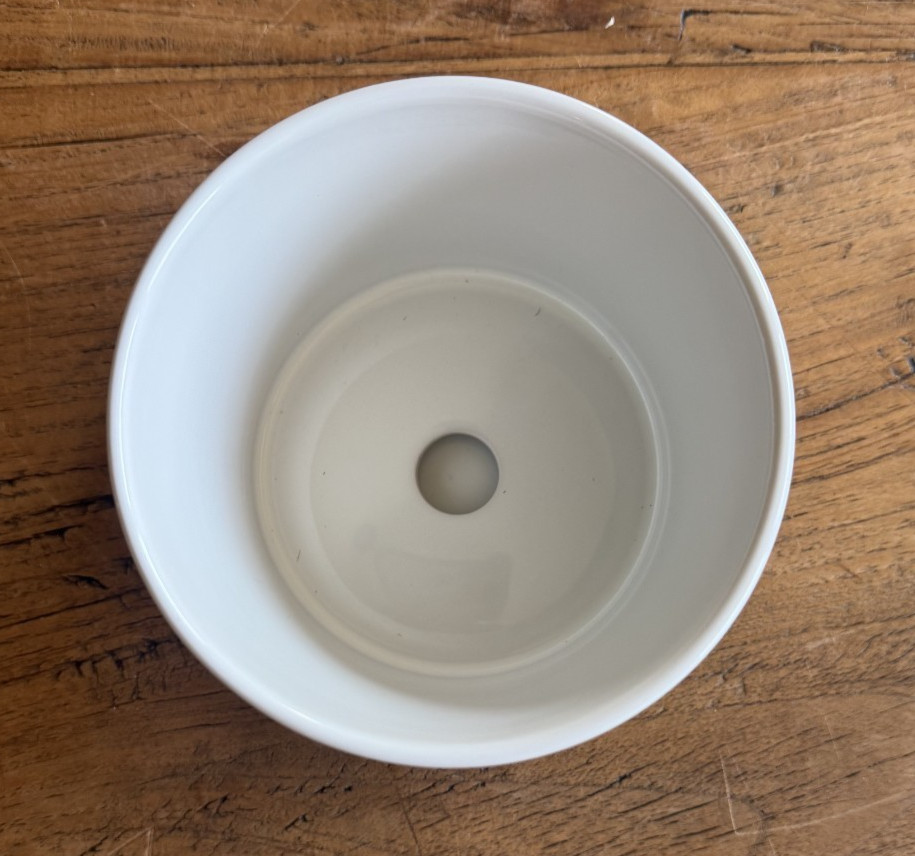 Le Creuset Stoneware 14 cm Herb Planter with Tray Meringue NEW
