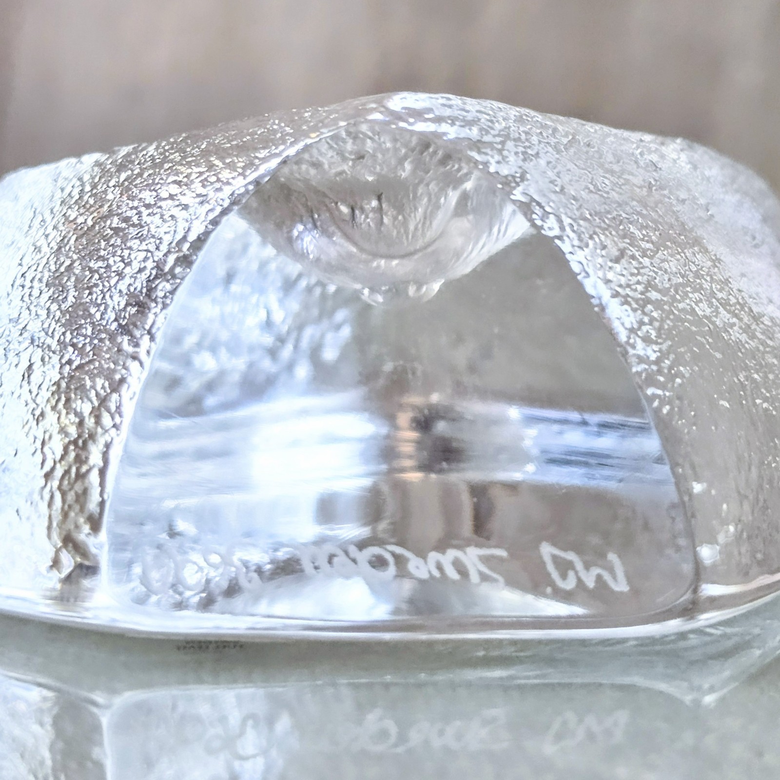 Vintage Mats Jonasson Maleras Crystal Terrier Paperweight Sculpture 3699 Signed