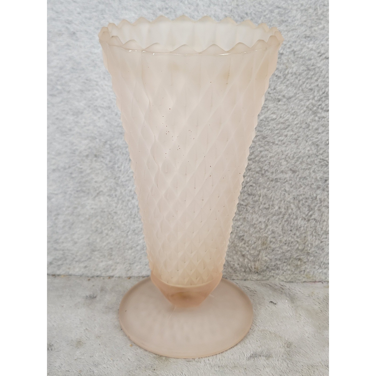 Vintage Pink Frosted Satin Glass Diamond Point Trumpet Vase Scalloped Rim 7.75″