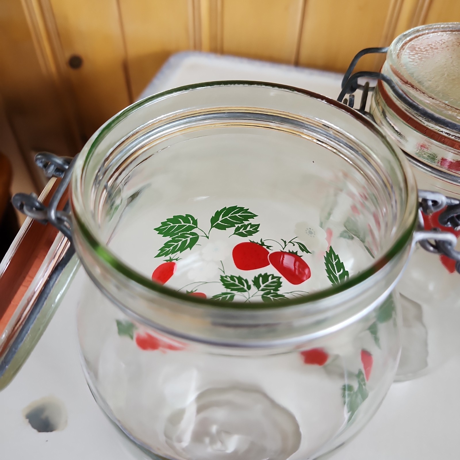 4 Carlton Strawberry Blossom Glass Canister Jars Set Wire Clamp Lid
