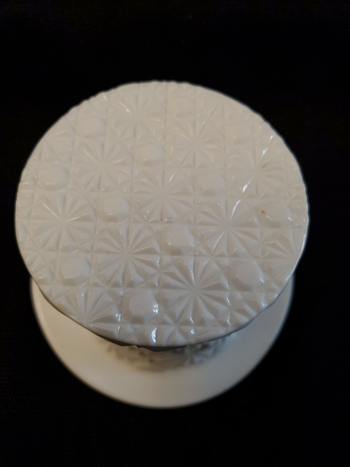 Large Vintage White Milk Glass Top Hat Vase Condiment Dish Fenton Daisy Button
