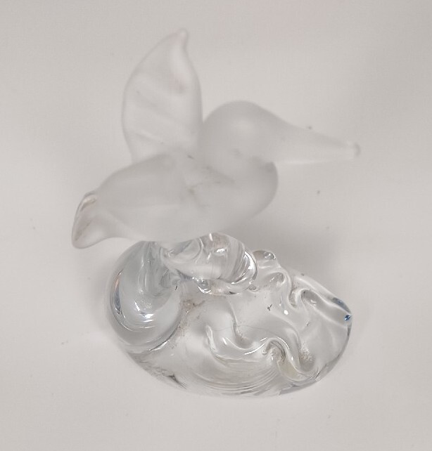 Silvestri Art Glass Frosted Bird on Clear Wave Base Figurine