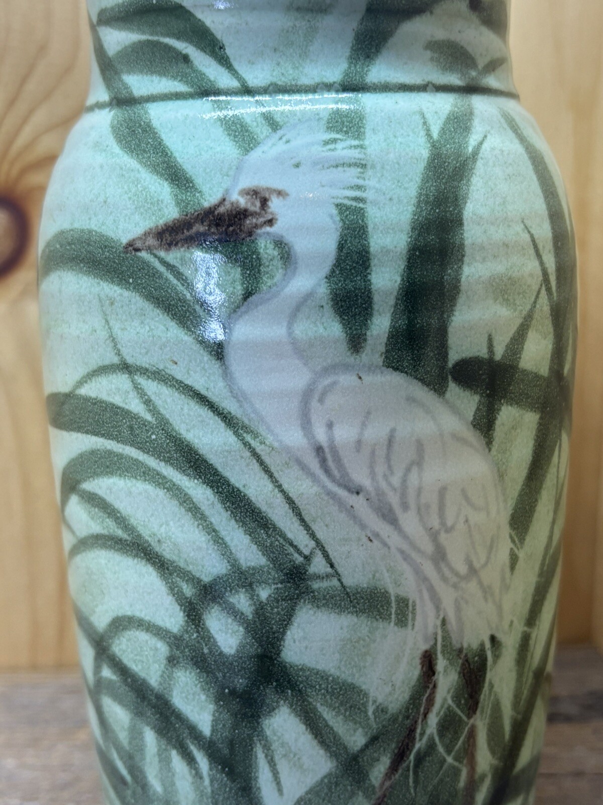 Rare Art Pottery Vase Large Pale Green Heron Egret Crane Coastal Scene Wetlands