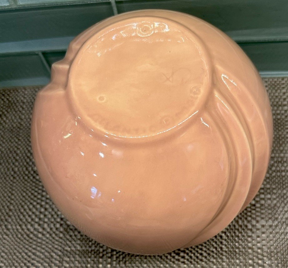 Vtg Mcm Peach Glazed Round Vase
