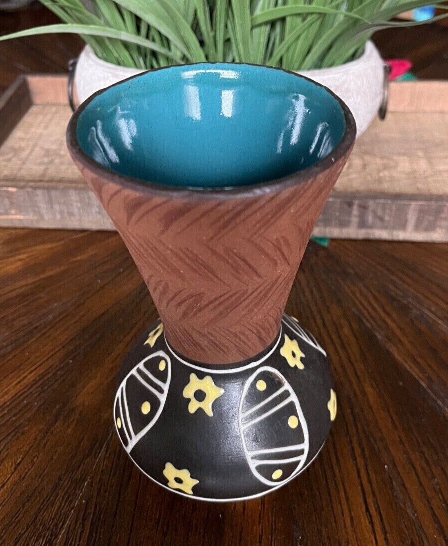 Lovely Braemore Carstens Tribal Folk Art Clay Pottery Vase Signed Australia -B21