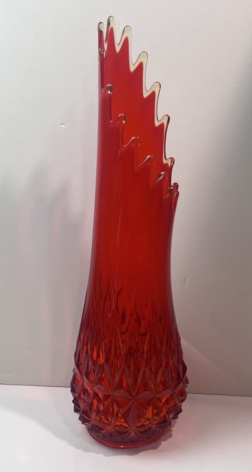 VTG LE Smith Red Large Diamond Butt Swung Glass Vase 22” ~Mint!