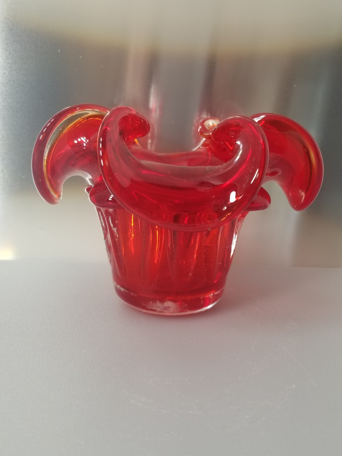 Art Glass * Pedestal Flower Tall Ashtray/Bowl Red * Cased glassroom * 4″ 070