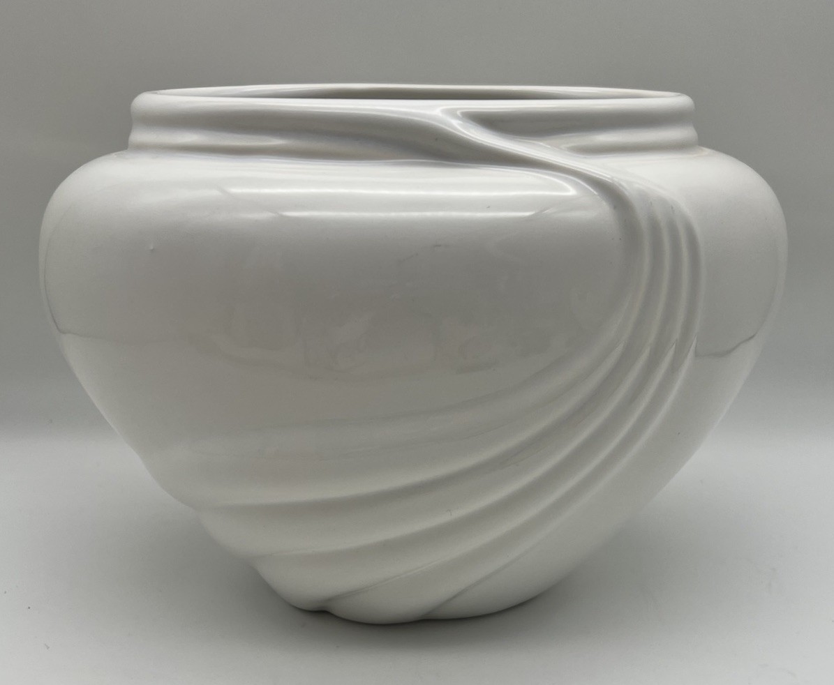 Vintage Haeger Vase White Waterfall Drape Tapered Modern Art Deco Design 8″ x 6″