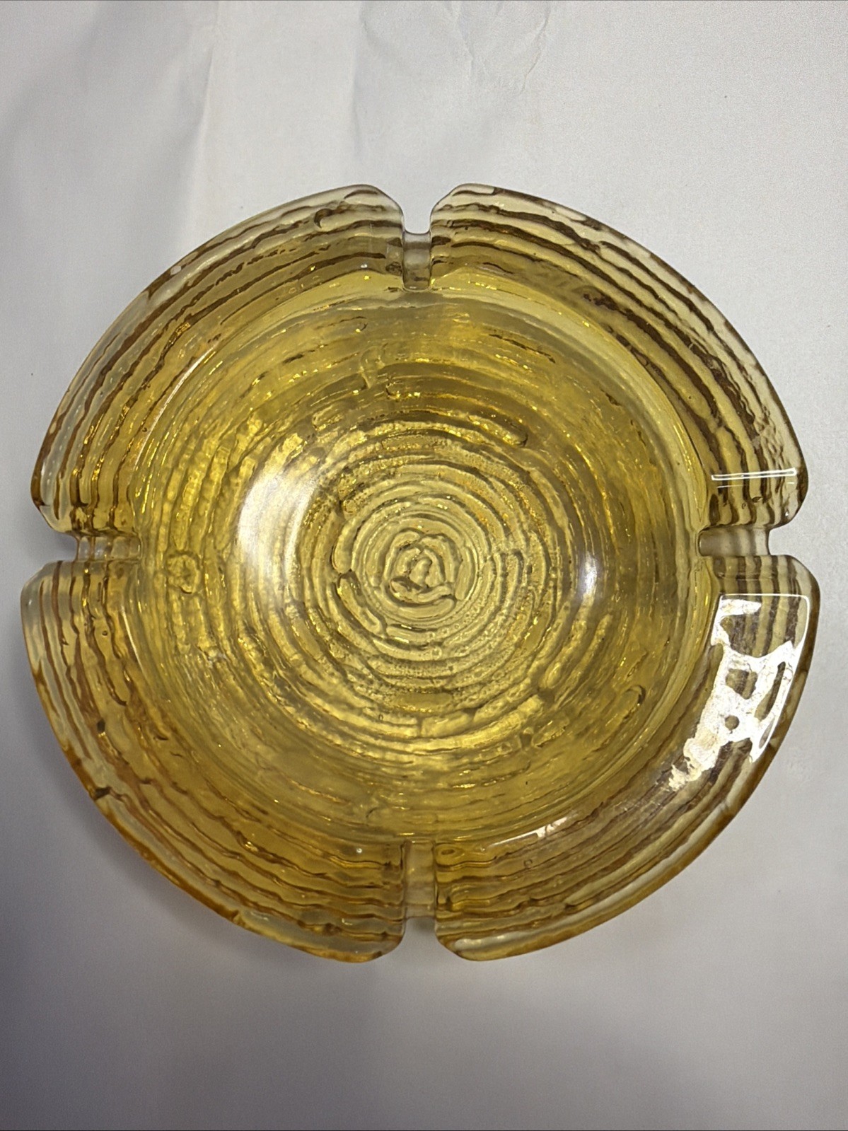 Vintage 1970’s Small 4.0″ Anchor Hocking Lido Soreno Ashtray Amber