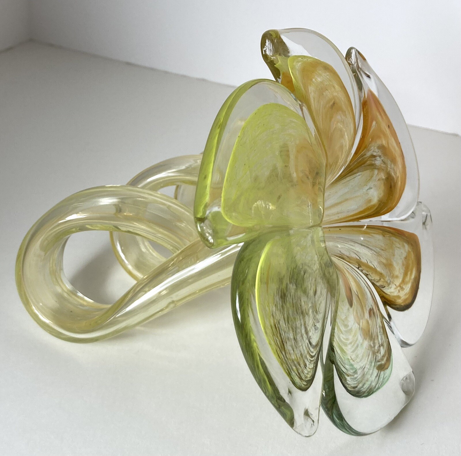 Art Glass FLOWER WITH SWIRLED STEM Clear Orange Yellow Green 4.5 Inches Tall