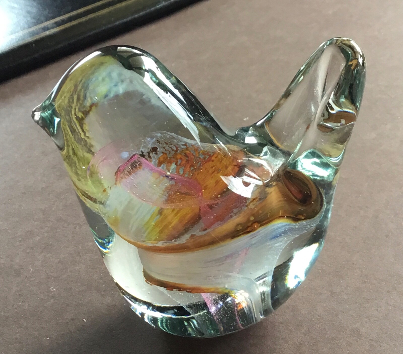 Kerry Glass Bird paperweight clear w/ white brown yellow swirl Ireland vtg logo
