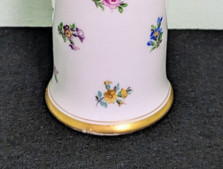 Antique 1887-1915 Dresden Porzellanmalerei Ambrosius Lamm Porcelain Vase, 7″