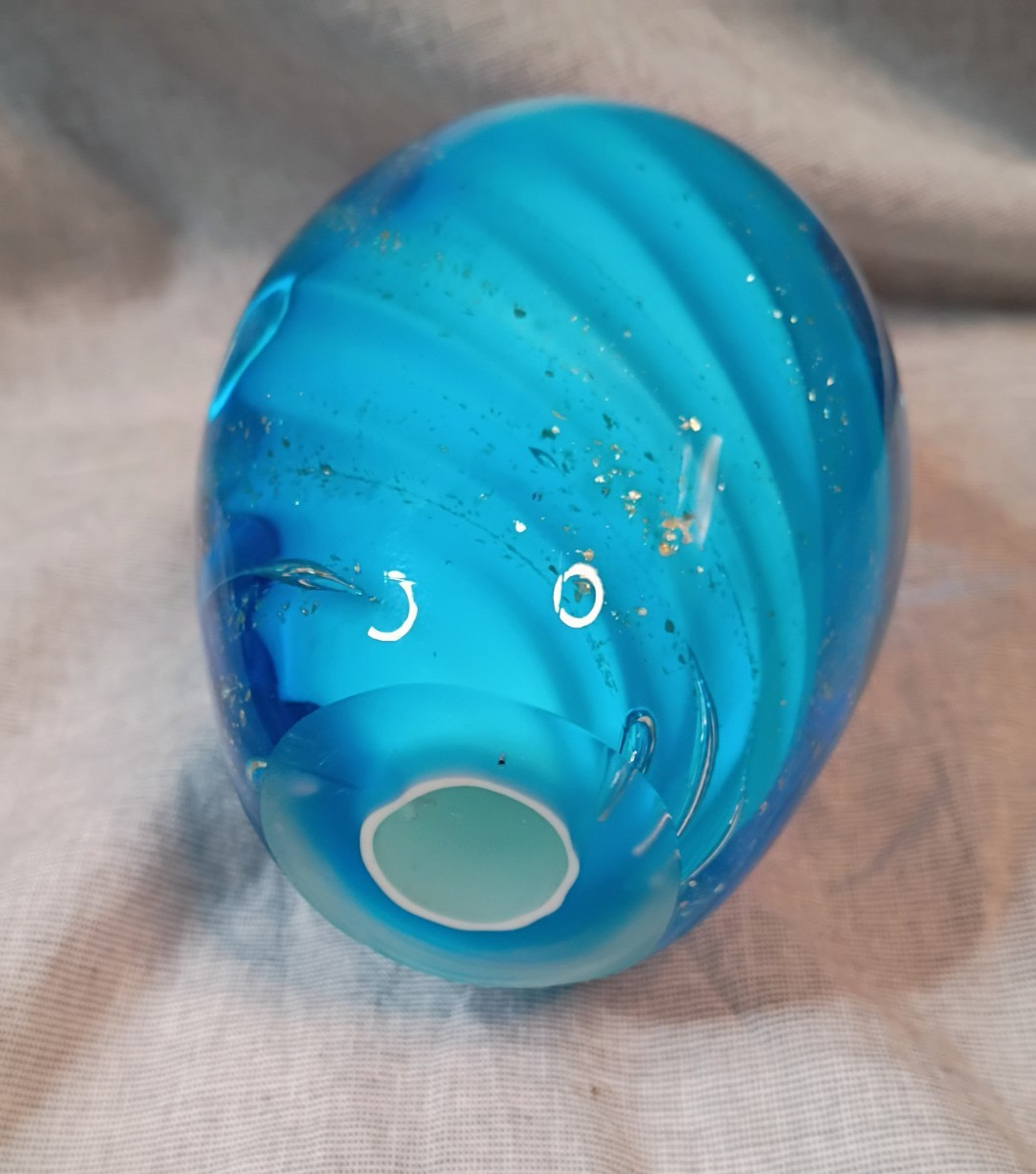 Murano Baby Blue, White, and Gold Swirl Glass Egg Paperweight Heavy Italy