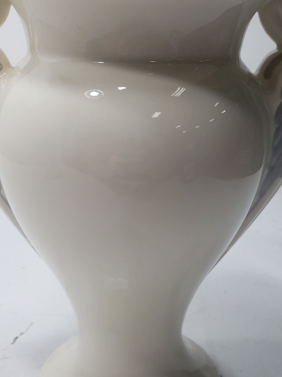 Vintage 1992 Haeger Pottery 12.5″ Floor Vase 9502 Crane / Egret / Heron Handles