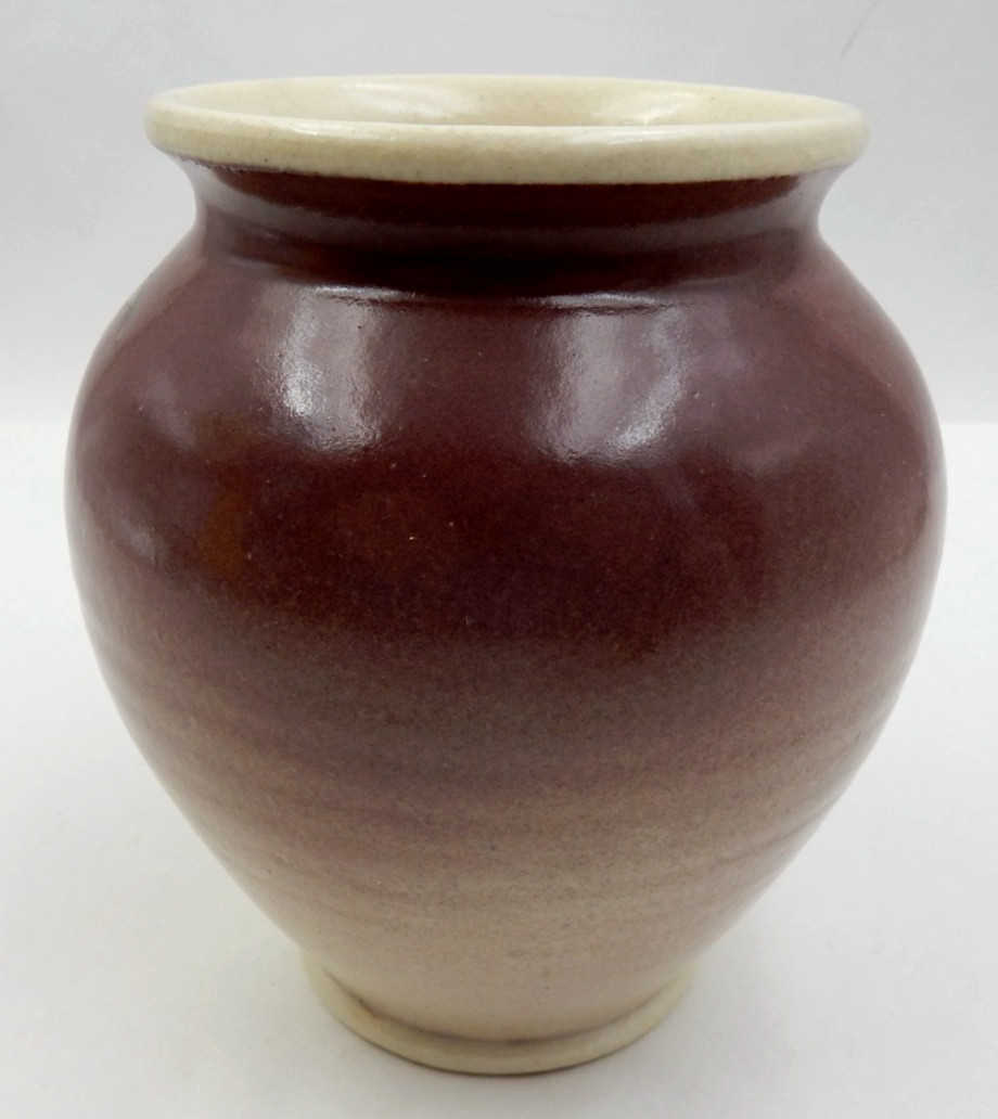 VINTAGE SANTA BARBARA CERAMIC DESIGN HAND PAINTED ART POTTERY VASE – SIGNED 1982