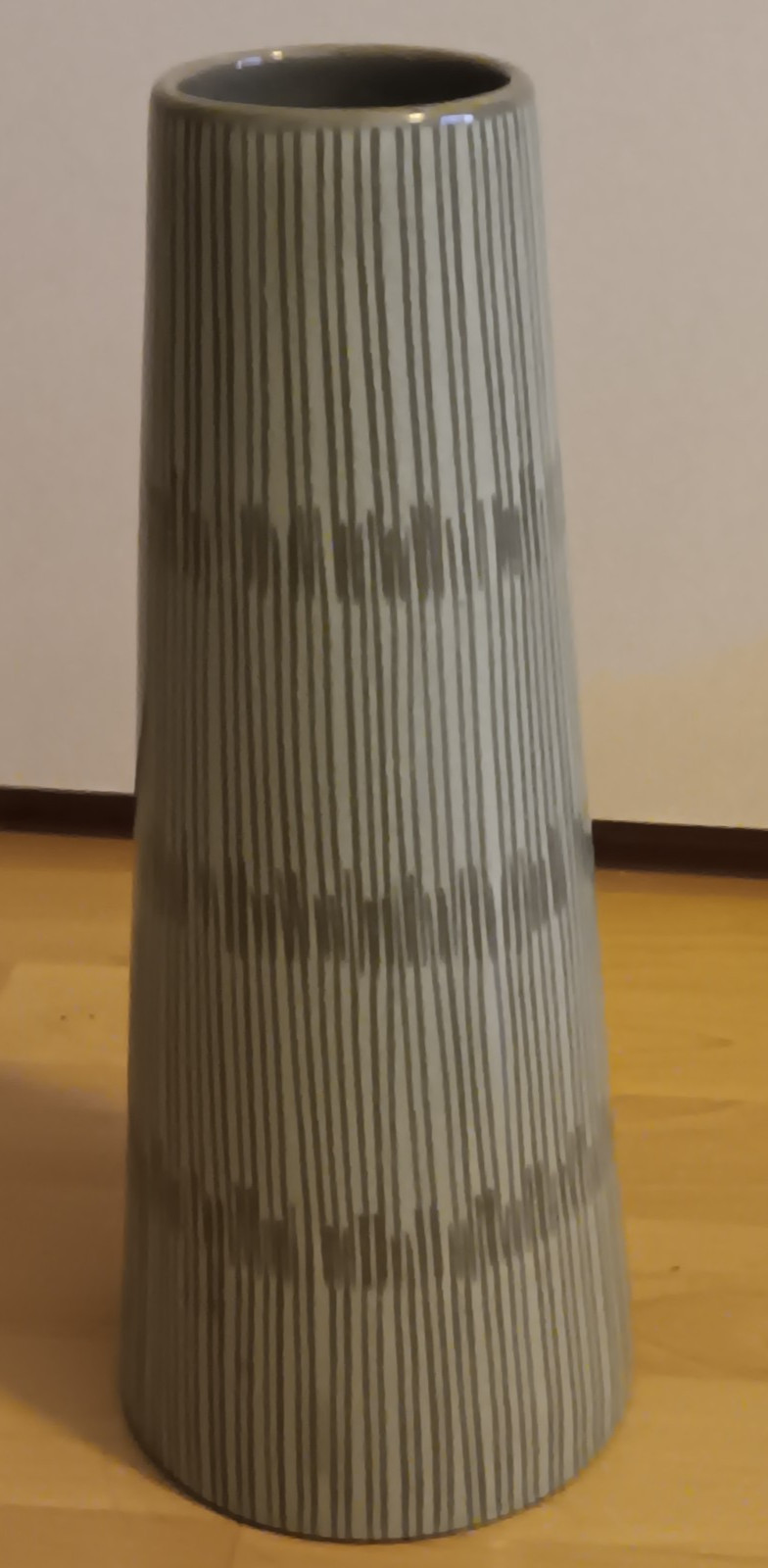 Pottery Barn 15″ Tall Stoneware Vase Celadon Green 5lb.
