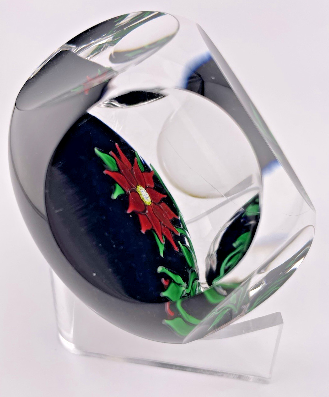 1970 Faceted Saint Louis Red Double Clematis on Dark Blue – Selman Sticker 3.4″