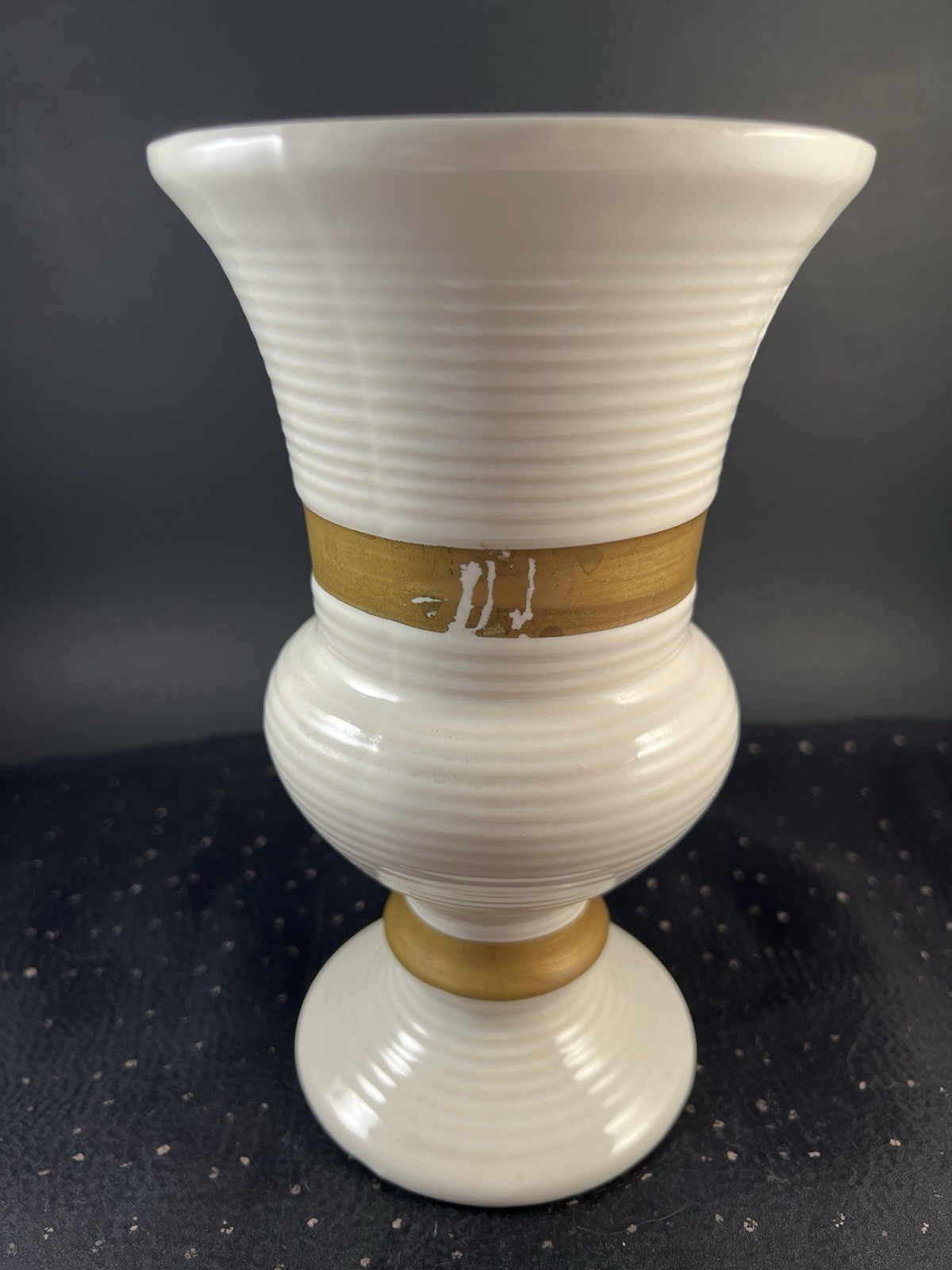 Vintage Hull Pottery 101 Gold Medal Flowerware Vase Mid Century White Ribbed
