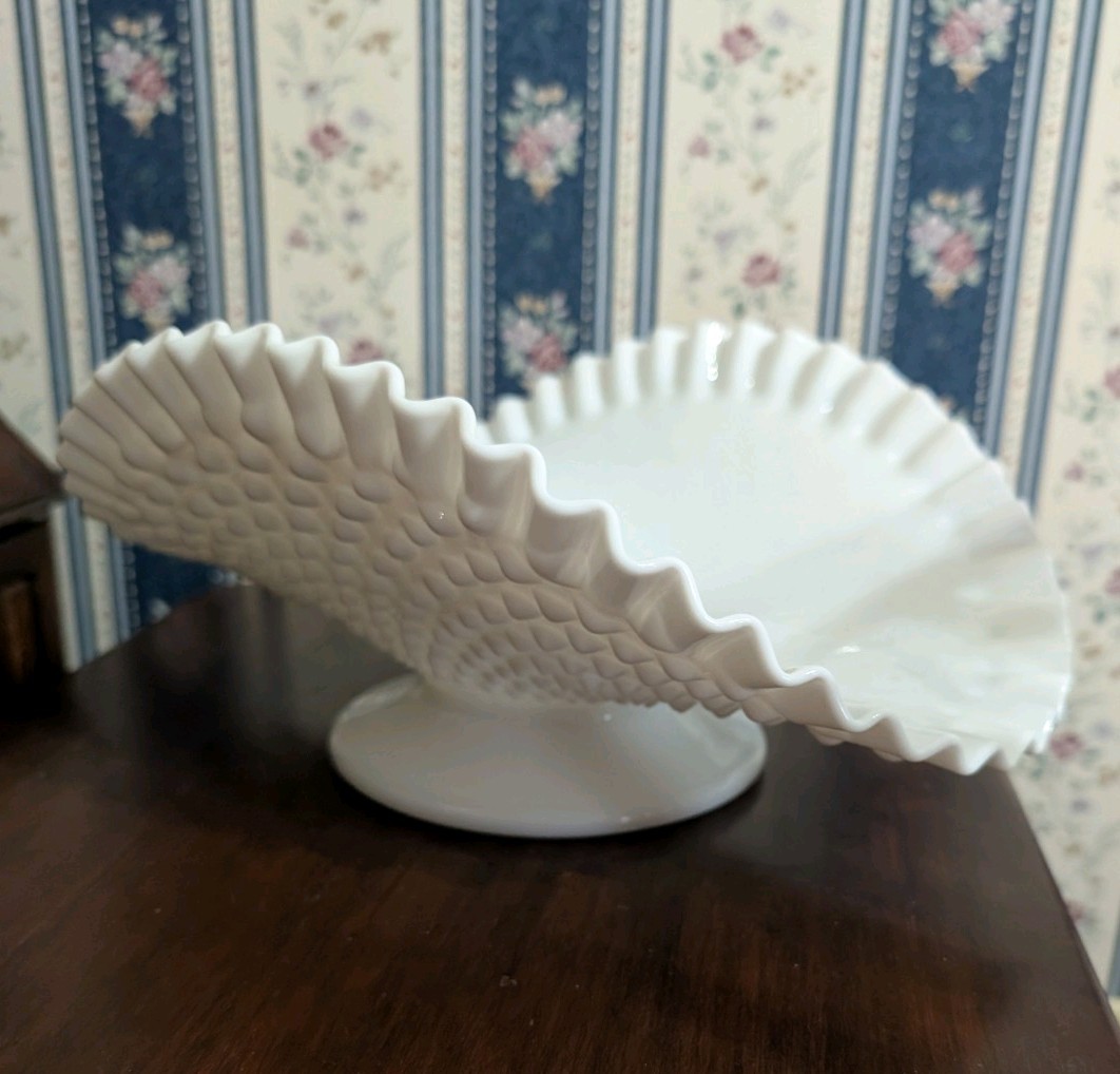 Vintage Milk Glass Banana/Fruit Basket Hobnail